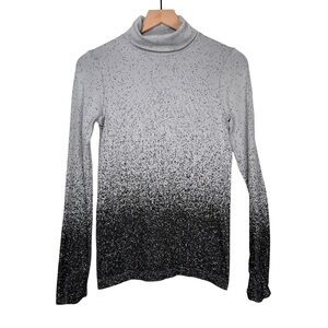 Athleta Flurry Blizzard Gradient Top Women’s Small Gray Black Base Layer